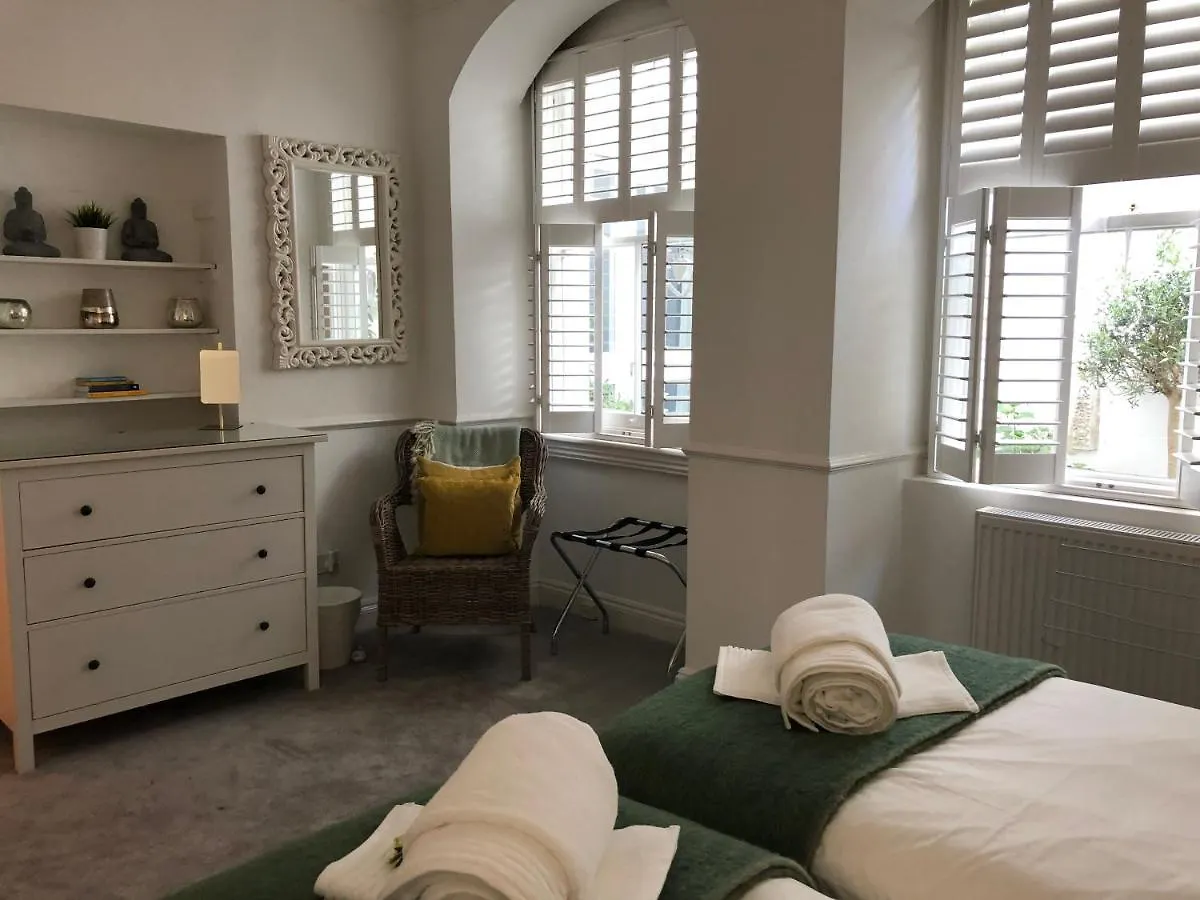 Olive Tree Apartment Hove