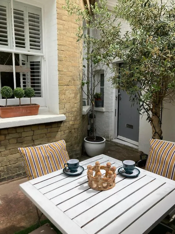 Olive Tree Apartment Hove Storbritannien